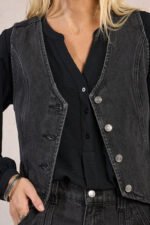 LADIES WOVEN SLEEVELESS JACKET - Image 5