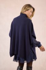 LADIES KNITTED CAPE - Image 11