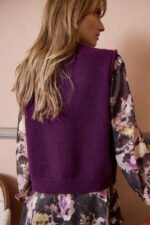 LADIES KNITTED SLEEVELESS SWEATER - Image 8